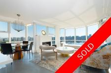Yaletown Apartment/Condo for sale: Marinaside Resort Residences 3 bedroom 1,293 sq.ft. (Listed 2022-10-11)